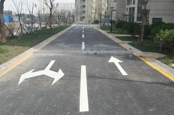 蘇州道路劃線一般什么樣的單位能做，馬路上劃線是哪個(gè)部門？